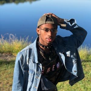 Meet your Posher, Darius